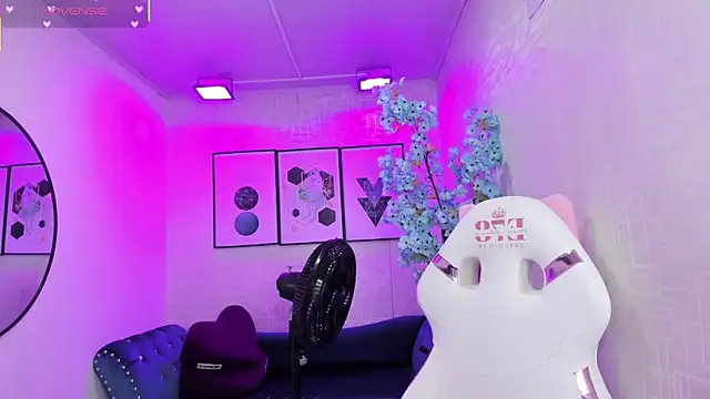 Theia moon online show from February 2026 12:39:02 PM