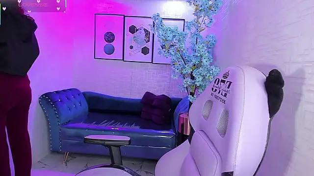 Theia moon online show from January 2026 12:56:01 PM