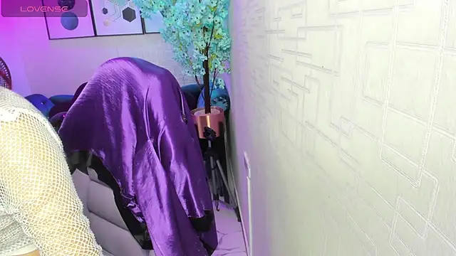 Theia moon online show from September 2025 12:47:02 PM