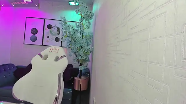 Theia moon online show from March 2026 12:41:01 PM