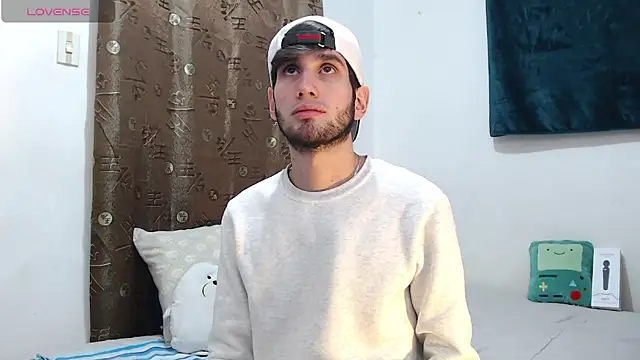 Thhiago tay online show from December 2025 07:26:02 PM