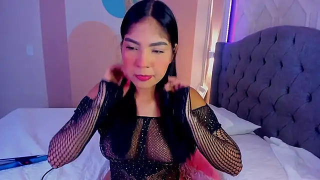 Snapshot of MadyLust chatting on February 2026 08:33:02 PM MadyLust online show from February 2026 08:33:02 PM