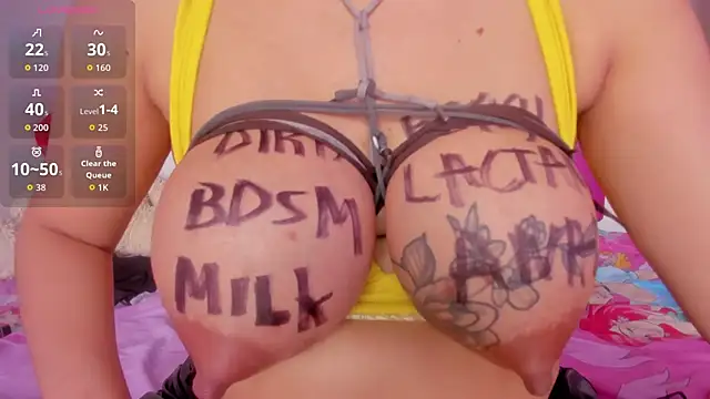 Venus Blackk online show from December 2025 05:52:02 PM