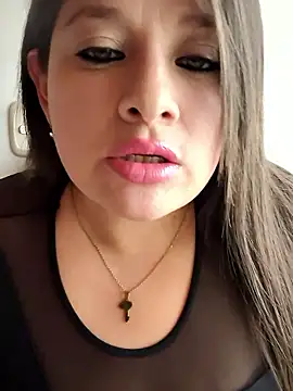 Neve Collins online show from January 2026 04:33:02 PM