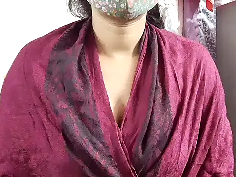 samosa73 online show from November 2025 05:57:01 PM