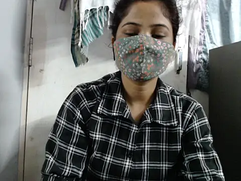 samosa73 online show from November 2025 06:01:02 PM