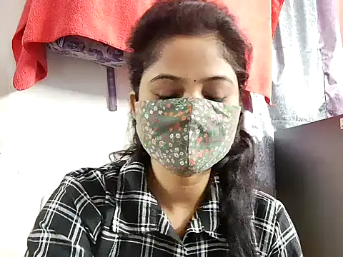 samosa73 online show from November 2025 07:35:01 PM