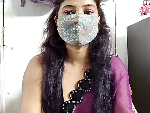 samosa73 online show from October 2025 05:21:01 PM