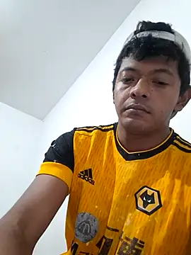 Snapshot of thegirlhot34 chatting on March 2026 04:37:01 AM thegirlhot34 online show from March 2026 04:37:01 AM