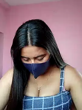 Snapshot of lovely-tanu chatting on December 2024 07:05:02 AM lovely-tanu online show from December 2024 07:05:02 AM