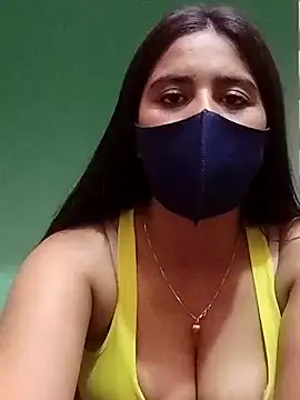 Snapshot of lovely-tanu chatting on December 2024 12:40:01 PM lovely-tanu online show from December 2024 12:40:01 PM