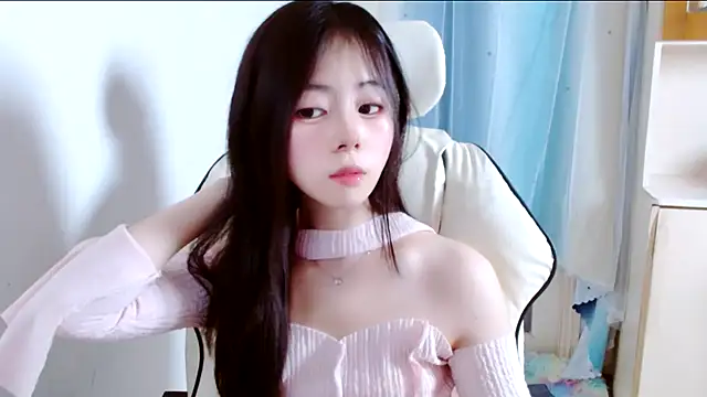 xiyao1314 online show from November 2025 07:45:01 AM