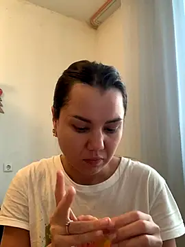 MiraMiss online show from October 2025 09:30:02 AM