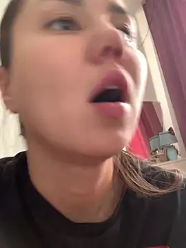 Snapshot of MiraMiss chatting on February 2026 08:12:02 AM MiraMiss online show from February 2026 08:12:02 AM