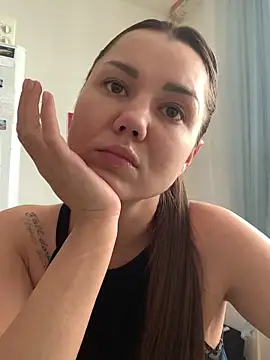 Snapshot of MiraMiss chatting on March 2026 11:21:01 AM MiraMiss online show from March 2026 11:21:01 AM