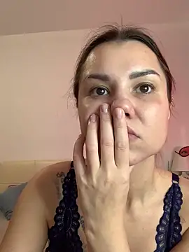 MiraMiss online show from October 2025 07:32:01 AM