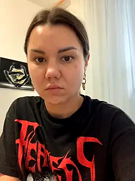 MiraMiss online show from November 2025 06:25:01 AM