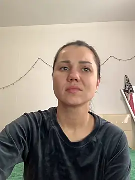 Snapshot of MiraMiss chatting on February 2026 08:26:02 AM MiraMiss online show from February 2026 08:26:02 AM