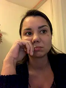 MiraMiss online show from November 2025 09:18:02 PM