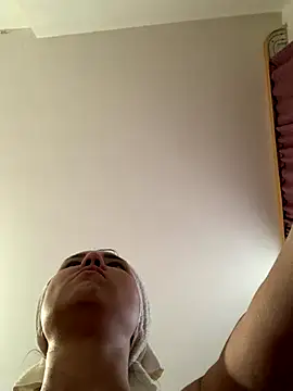 MiraMiss online show from October 2025 09:50:01 AM