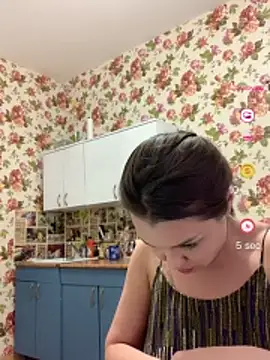Snapshot of MiraMiss chatting on June 2026 05:03:02 PM MiraMiss online show from June 2026 05:03:02 PM
