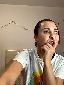 MiraMiss online show from December 2025 07:31:02 AM