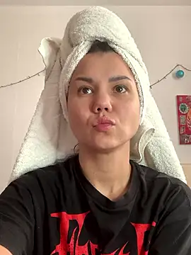 Snapshot of MiraMiss chatting on January 2026 08:54:01 AM MiraMiss online show from January 2026 08:54:01 AM