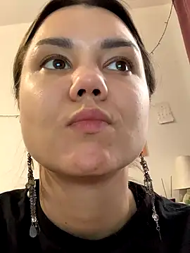 MiraMiss online show from November 2025 08:41:01 AM