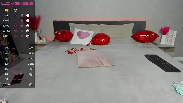 Snapshot of BritneyLix chatting on March 2025 06:17:02 PM BritneyLix online show from March 2025 06:17:02 PM