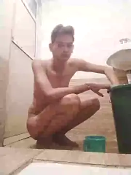 jenilmax online show from February 2026 05:12:02 PM