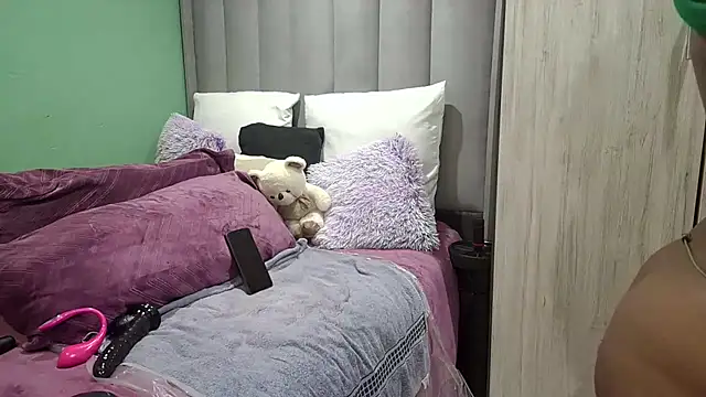 Snapshot of SexyEbony37X chatting on March 2026 10:06:01 AM SexyEbony37X online show from March 2026 10:06:01 AM