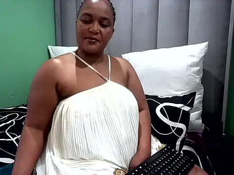 SexyEbony37X online show from June 2026 07:47:01 AM