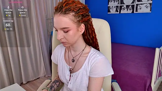 Snapshot of VioletShine chatting on May 2026 01:22:02 PM VioletShine online show from May 2026 01:22:02 PM