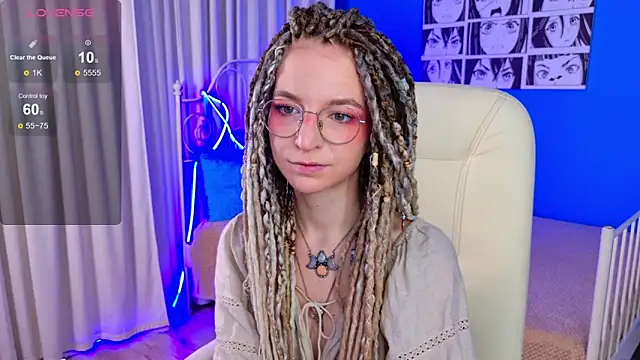 Snapshot of VioletShine chatting on November 2025 12:16:01 PM VioletShine online show from November 2025 12:16:01 PM