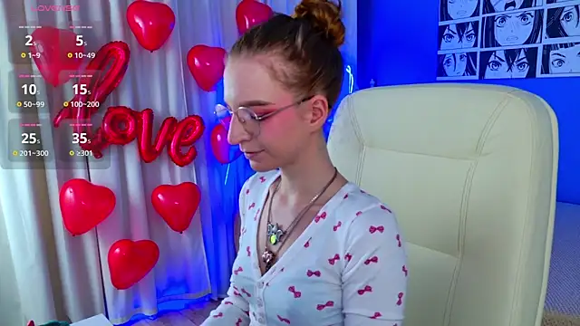 Snapshot of VioletShine chatting on February 2026 12:56:01 PM VioletShine online show from February 2026 12:56:01 PM