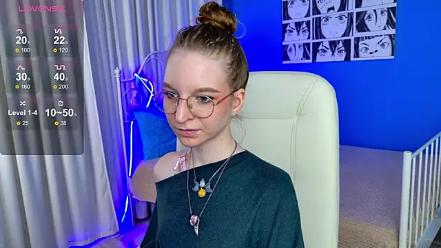 Snapshot of VioletShine chatting on November 2025 09:46:02 AM VioletShine online show from November 2025 09:46:02 AM