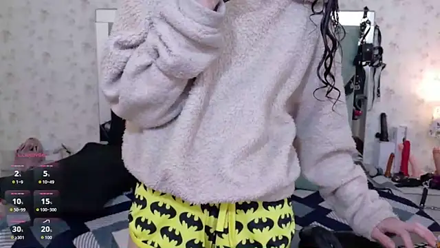 Queenjenn   online show from February 2026 10:15:01 AM