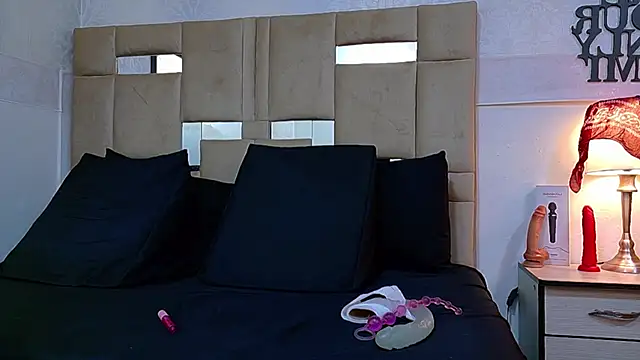 Queenjenn   online show from March 2026 08:10:02 PM