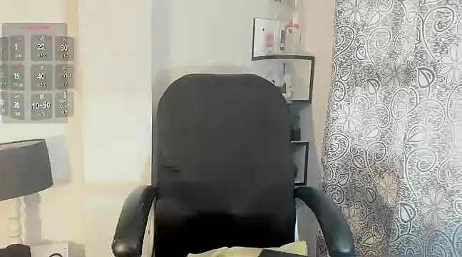 Queenjenn   online show from February 2025 08:20:02 PM