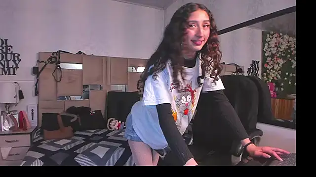 Queenjenn   online show from December 2025 12:46:02 AM