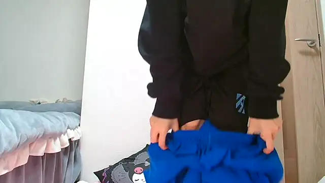 Snapshot of rei_0180 chatting on February 2025 07:36:01 PM rei 0180 online show from February 2025 07:36:01 PM