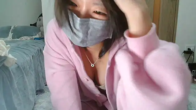 Snapshot of rei_0180 chatting on December 2024 04:07:02 AM rei 0180 online show from December 2024 04:07:02 AM