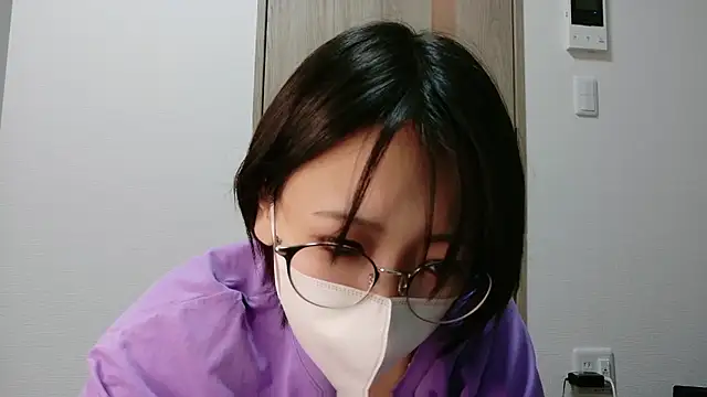 Snapshot of rei_0180 chatting on October 2025 05:36:02 PM rei 0180 online show from October 2025 05:36:02 PM