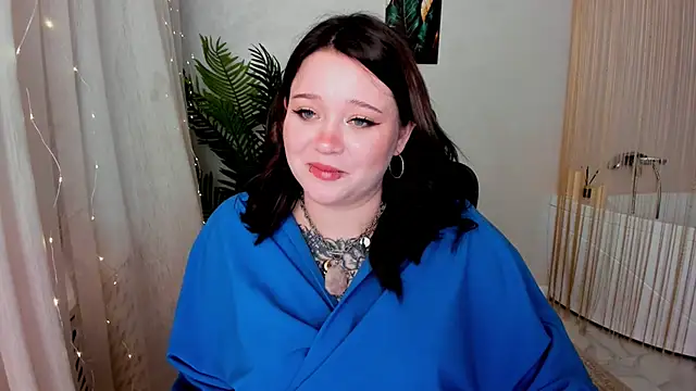 MoonLghte online show from March 2025 07:25:02 PM