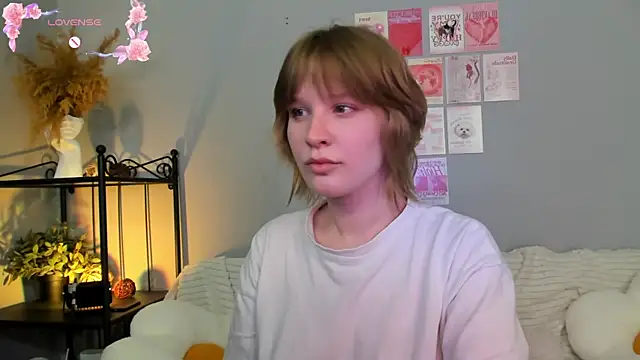 EvaStevs online show from March 2025 03:54:01 AM