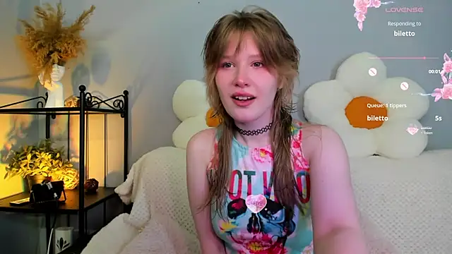 EvaStevs online show from February 2025 04:21:02 PM