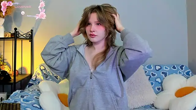 EvaStevs online show from February 2025 07:03:01 PM