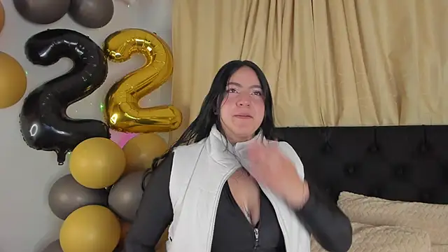 jenifer  power10 online show from October 2025 10:44:01 PM