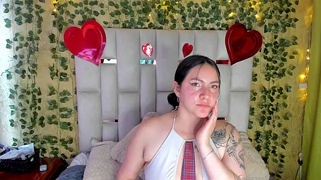 jenifer  power10 online show from February 2025 06:03:01 PM