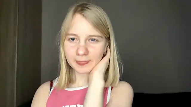 OdelinaFicken online show from February 2026 09:42:02 AM